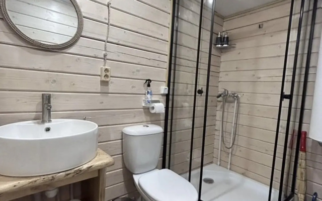 Petrovskoye Ozero recreation camp