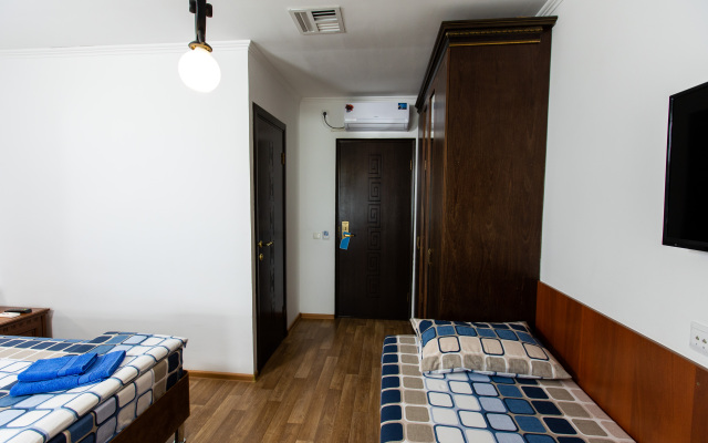 Barrakuda Living Quarters