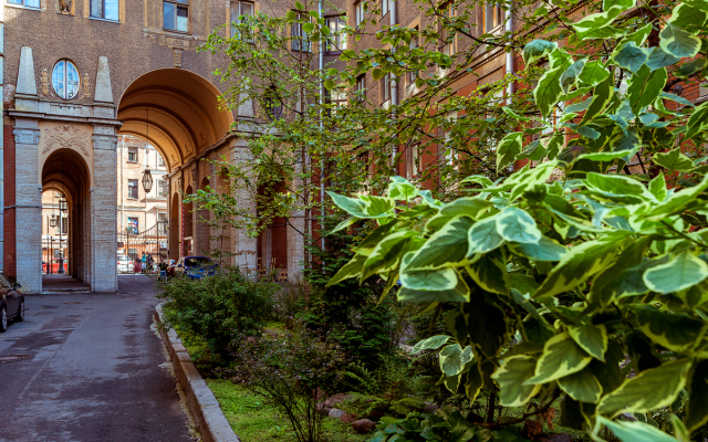 Na Naberezhnoj Reki Fontanki Apartments