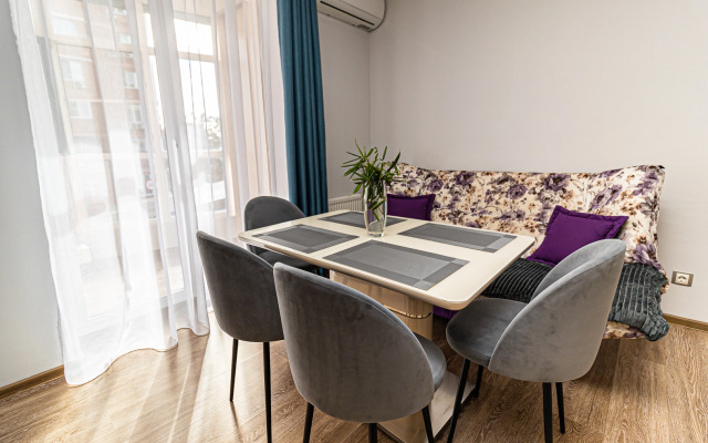 Квартира Двухкомнатная в Краснодаре