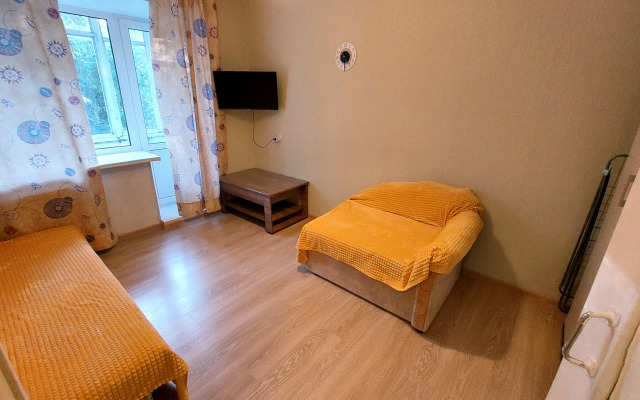 Lva Tolstogo 14 Flat
