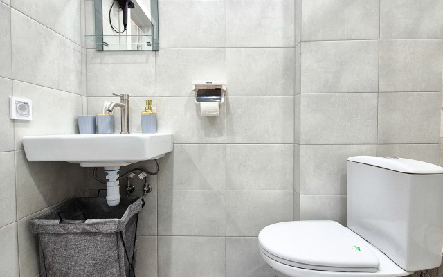 Studiya ZHK Letniy Apartments