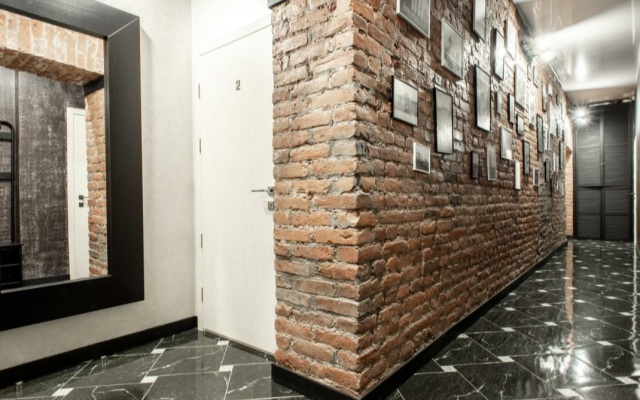 Black & White Na 1-Y Krasnoarmeyskoy Apart-hotel
