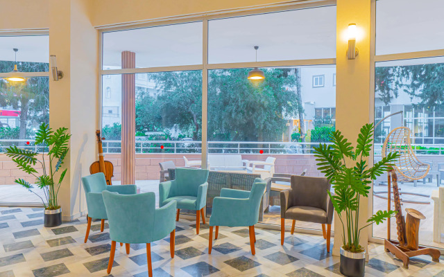 Pyxis Point Hotel - All Inclusive