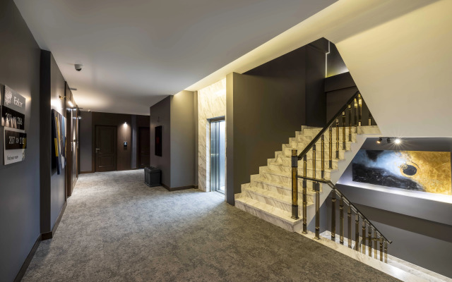 Ezkar Bathonea Art Istanbul Hotel