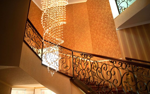New Astoria Hotel