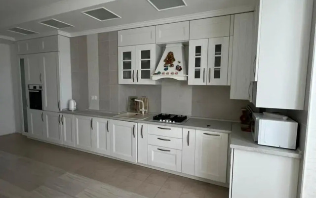 Апартаменты Острякова 244