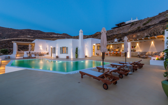 Le GrandMykonos Villa