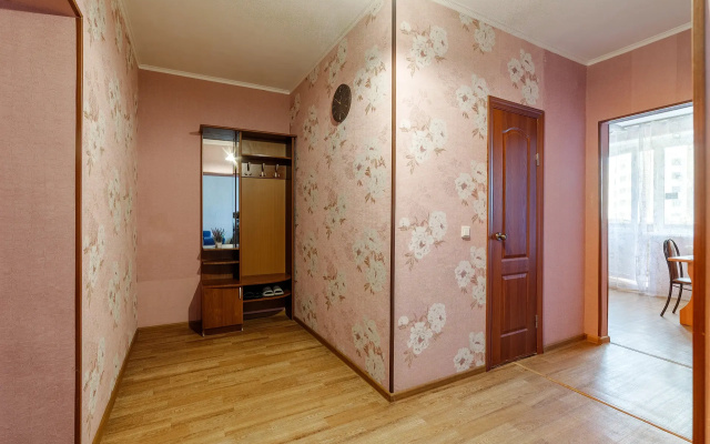 Kvartira PrezentHaus na Karla Marksa 175k3 k19