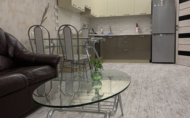 Na Surikova 24 Flat