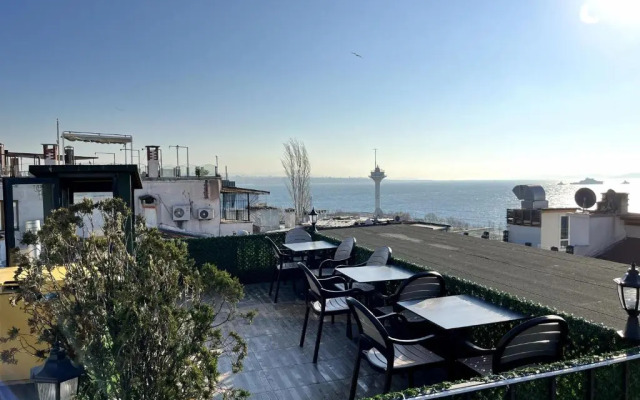 Maritime Hotel