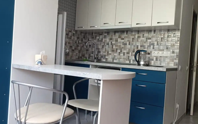 Uyutnaya Studiya Ryadom S Livadiyskim Dvortsom Flat