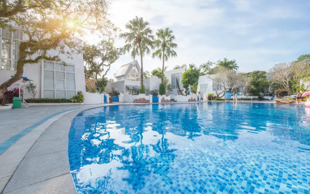 Отель Santorini Hot Spring Resort