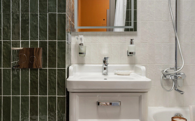 Dzhoy Bulvar Rokosovskogo Flat