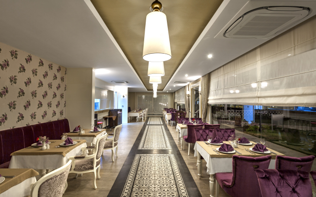 Karmir Resort  & SPA Hotel