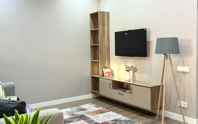 Prostorny Lyuks s Shikarnym Vidom Flat