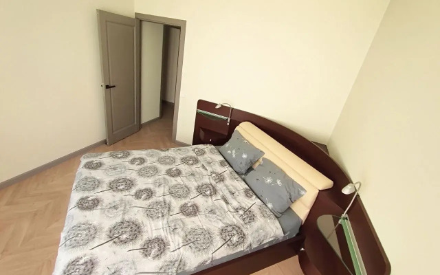 Квартира Уютная рядом с Аэропортом на Гусарской 3