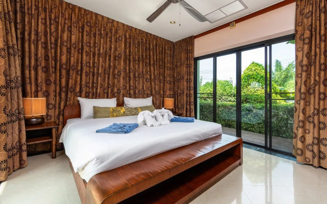 Togian Private Pool Naiharn Beach Villa