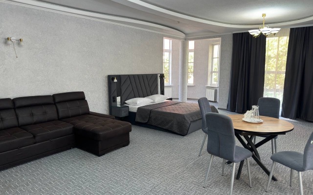 Mister Iks Hotel