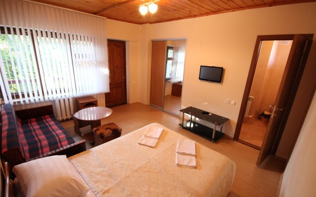 KorMal Guest House