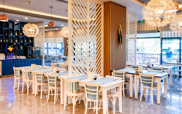 Отель Istanbul Beach