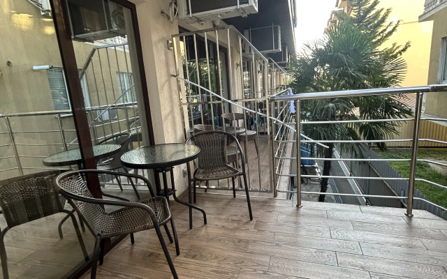 U Morskogo Berega Lenina 219k5 Apartments