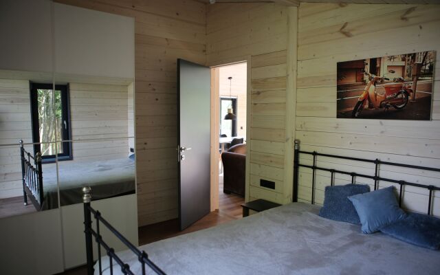 Частный дом Iris House