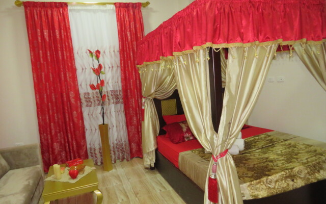 Yin Yang Ryadom S Morem RedSeaLine Apartments