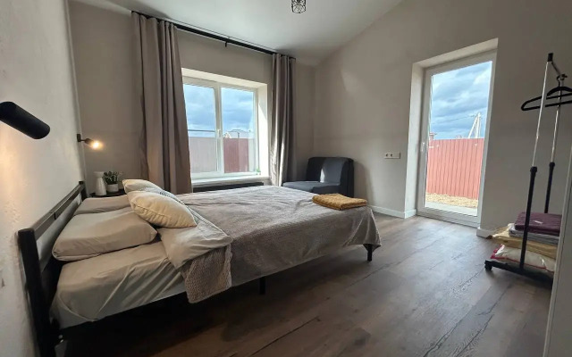 Uyutny U Ozera Private House