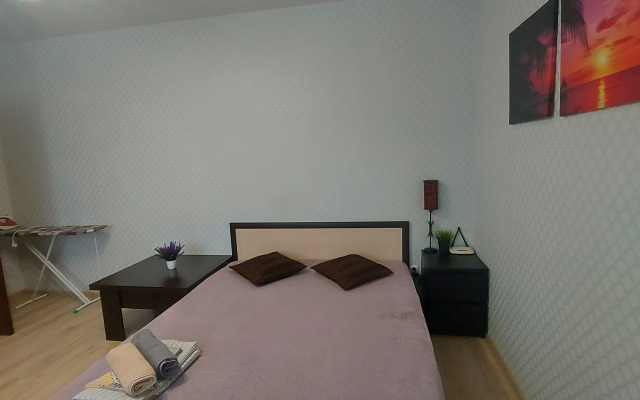 Ryadom S Parkom Gagarina Apartments
