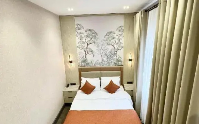 Nizami Central Park Hotel