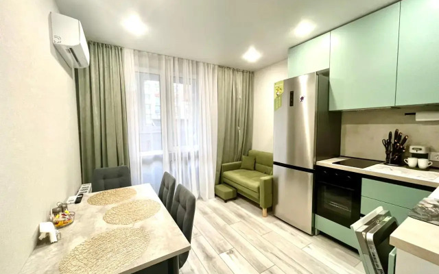 Квартира Уютная двухкомнатная в комплексе комфорт-класса