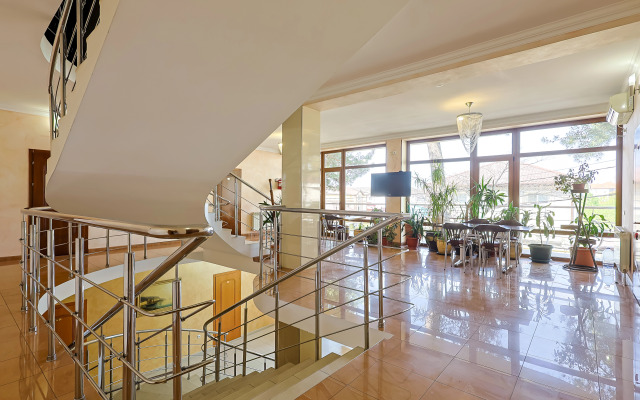 Zolotoe Runo Hotel