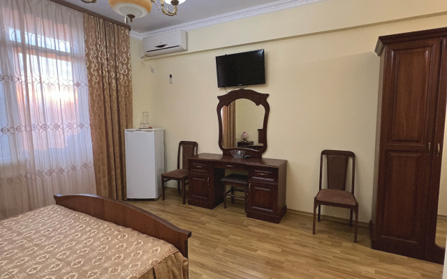 Dzhugelia Guest House