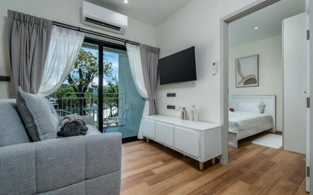 Vsego lish 350 Metrov ot Morya Apartments