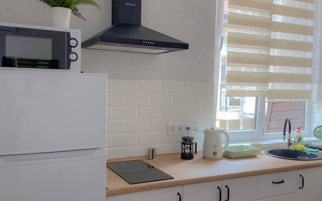 V 100 m ot Morya Centralnoy Sochi Flat