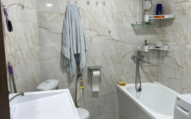 Flat Uyutnaya Dvukhkomnatnaya Kvartira