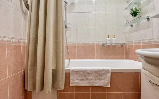 Khudozhestvennaya v tsentre Minska Flat