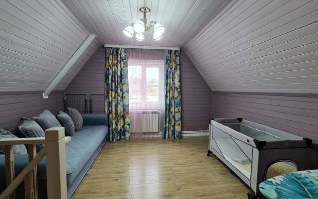 S Krasnym Zalom Private house