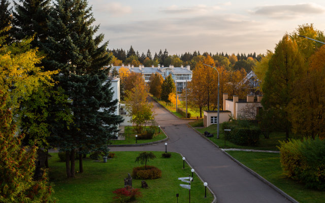 Загородный комплекс Тропикана Парк