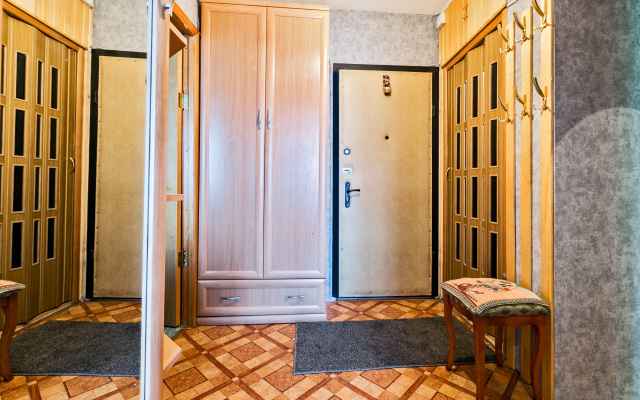 MaxRealty24 Polyanka Apartments