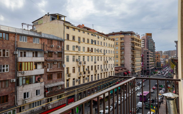 KeyGo #0072 klyuch k tsentru Yerevana Apartments