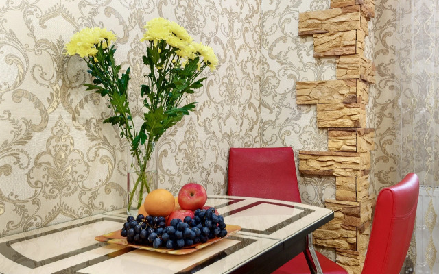 2-K. Kvartira, 70 M² V Tsentre Rostova Na Donu Flat