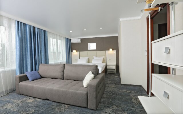Snowy Owl Hotel