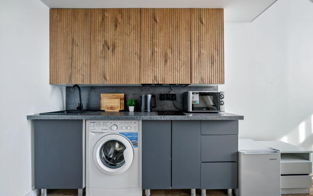 Maxrealty24 2-J Ambulatorny Pr 8s1 Apartments