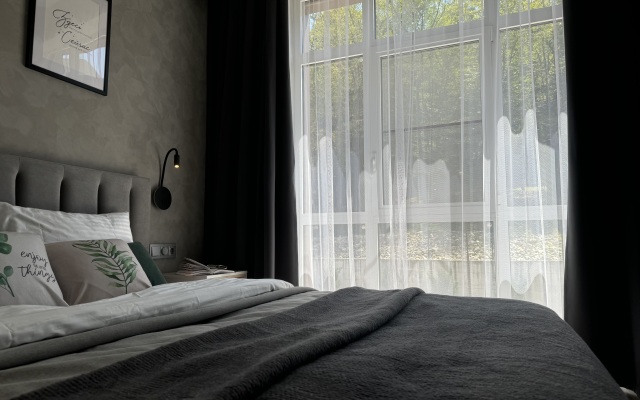 Апартаменты Platinum Aparts (Аллея Парк)