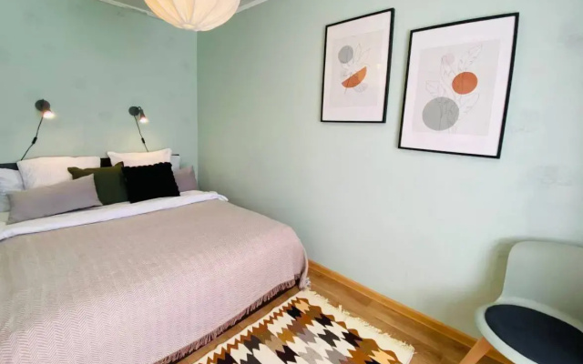 Apartamenty Dvuhkomnatnye apartamenty 50 let Oktabra 9/6