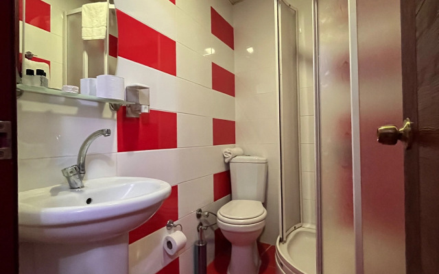 Red White Hotel