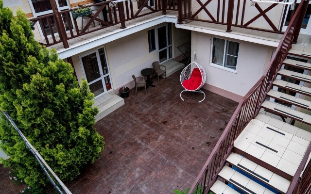 Daryya+ Guest house