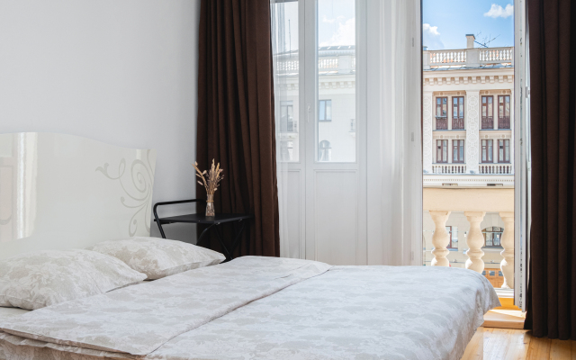 S kruglosutochnym Zaseleniyem 24/7 Apartments